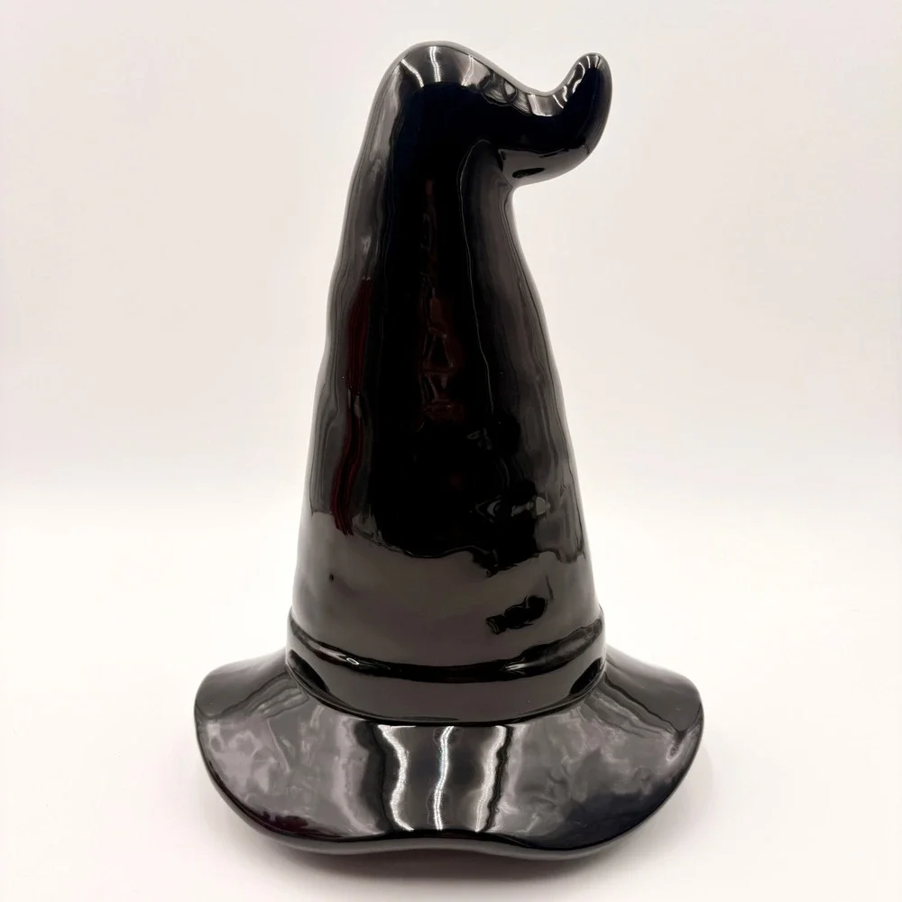 Black Ceramic Witch Hat Mr and Mrs Est 2026 Halloween Wedding Figurine Decor